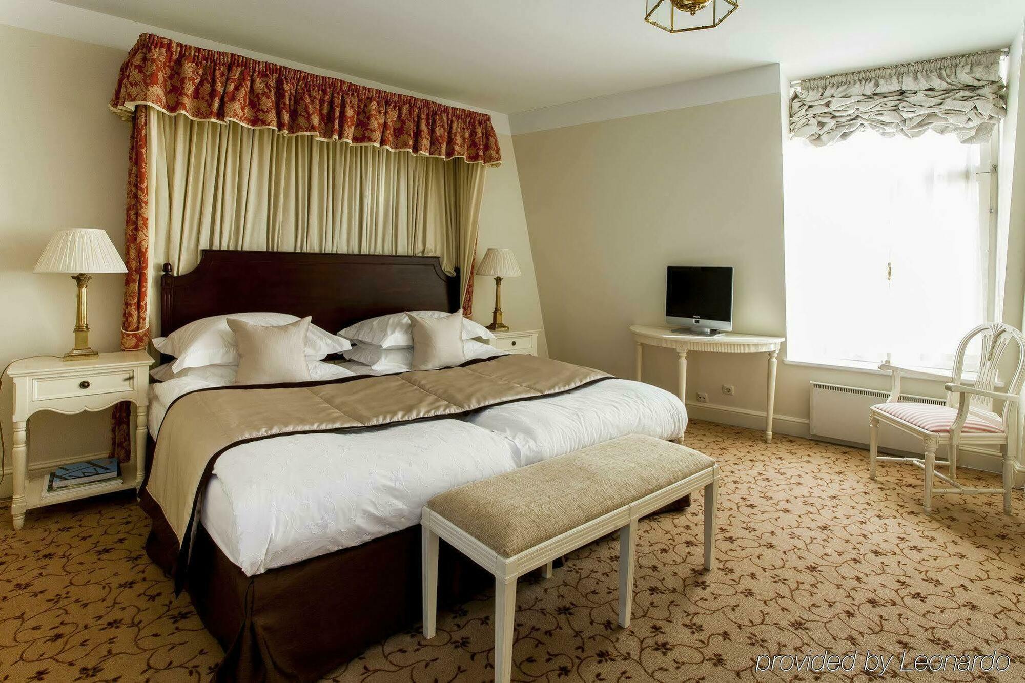 Schlossle Hotel - The Leading Hotels Of The World Tallinn Room photo